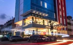 Redstar Hotel Jakarta